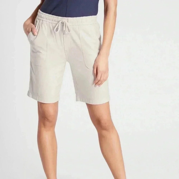 Athleta Women's Faralllon Bermuda Shorts Sz 26 563681 Birch Grey Cotton Spandex - Picture 6 of 12